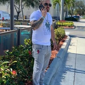 Meet your Posher, Alex